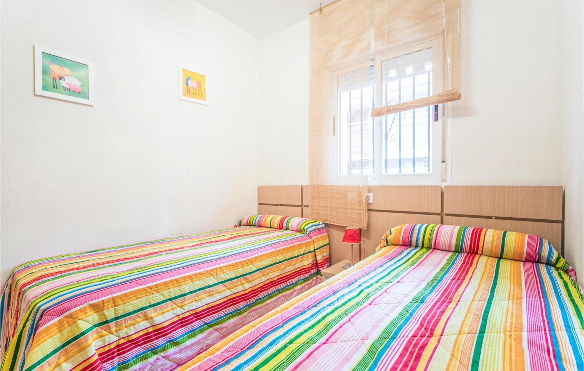 2 Bedroom Lovely Apartment In Oropesa Del Mar Zewnętrze zdjęcie
