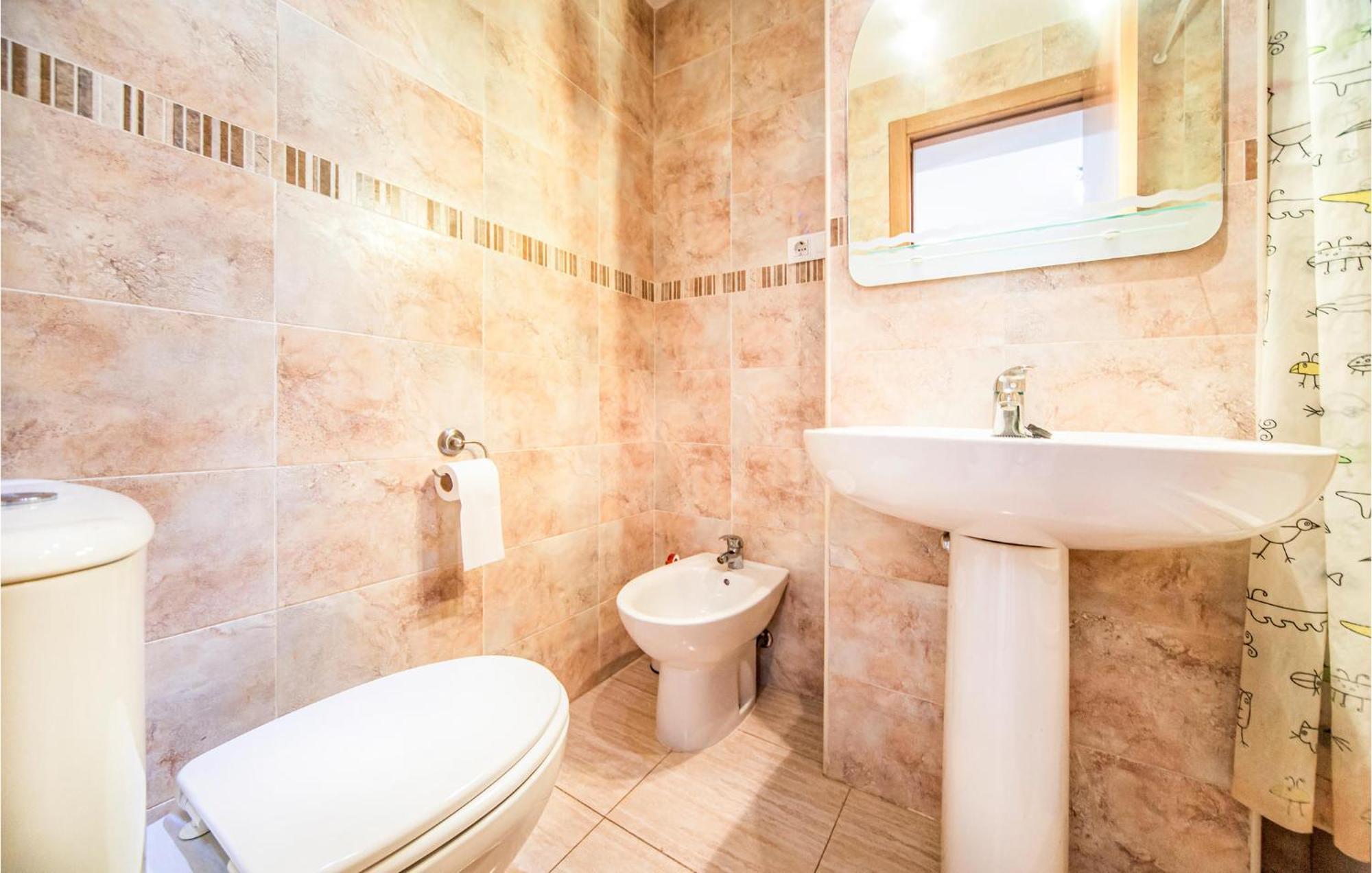 2 Bedroom Lovely Apartment In Oropesa Del Mar Zewnętrze zdjęcie